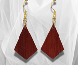 Graceful Geometry: Kite-Shaped Bloodwood Earrings – Handcrafted Exquisite Wood Jewelry for a Distinctive and Elegant Touch to Your Style!