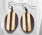 Natural Harmony: Oval Inlay Wood Earrings with Bloodwood, Walnut, and Basswood – Handcrafted Artistry for a Distinctive and Timeless Style.